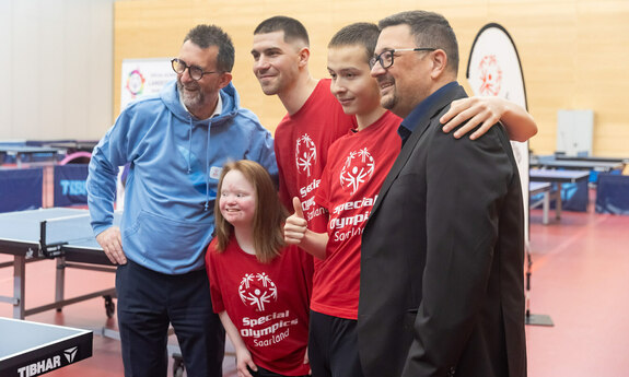 TW220840.jpg Sportminister Reinhold Jost, Special Olympics Saarland Präsident Alexander Indermark und die Gesichter der Landesspiele 2025