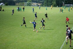Jugendliche beim Fußballtraining